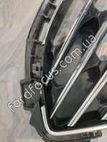 2586146 central grille for front bumper glossy chrome (damaged frame) - 1